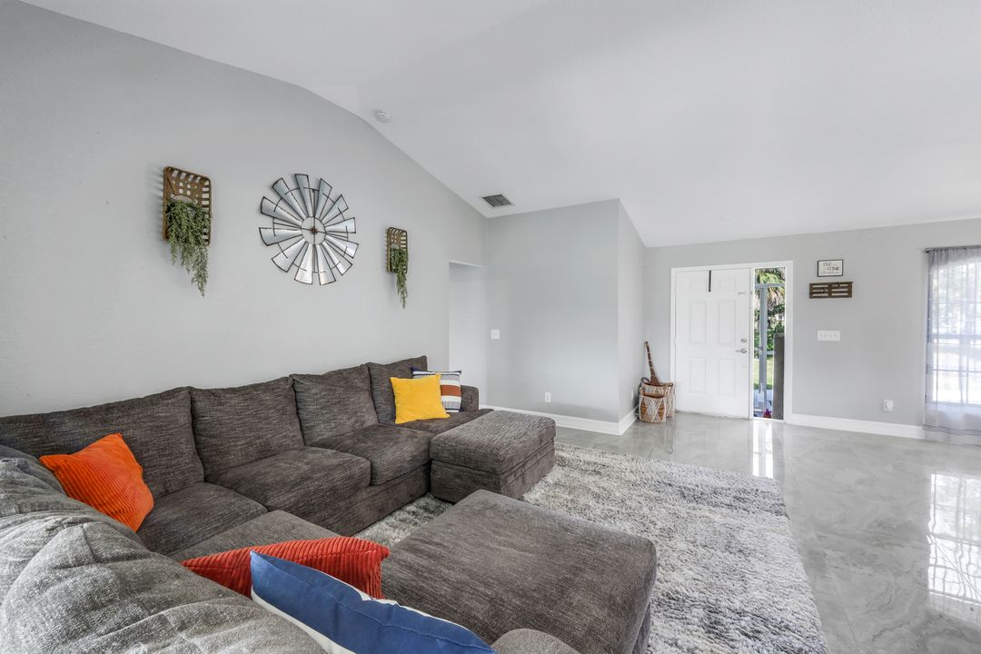 3780 12th Ave SE, Naples, FL 34117