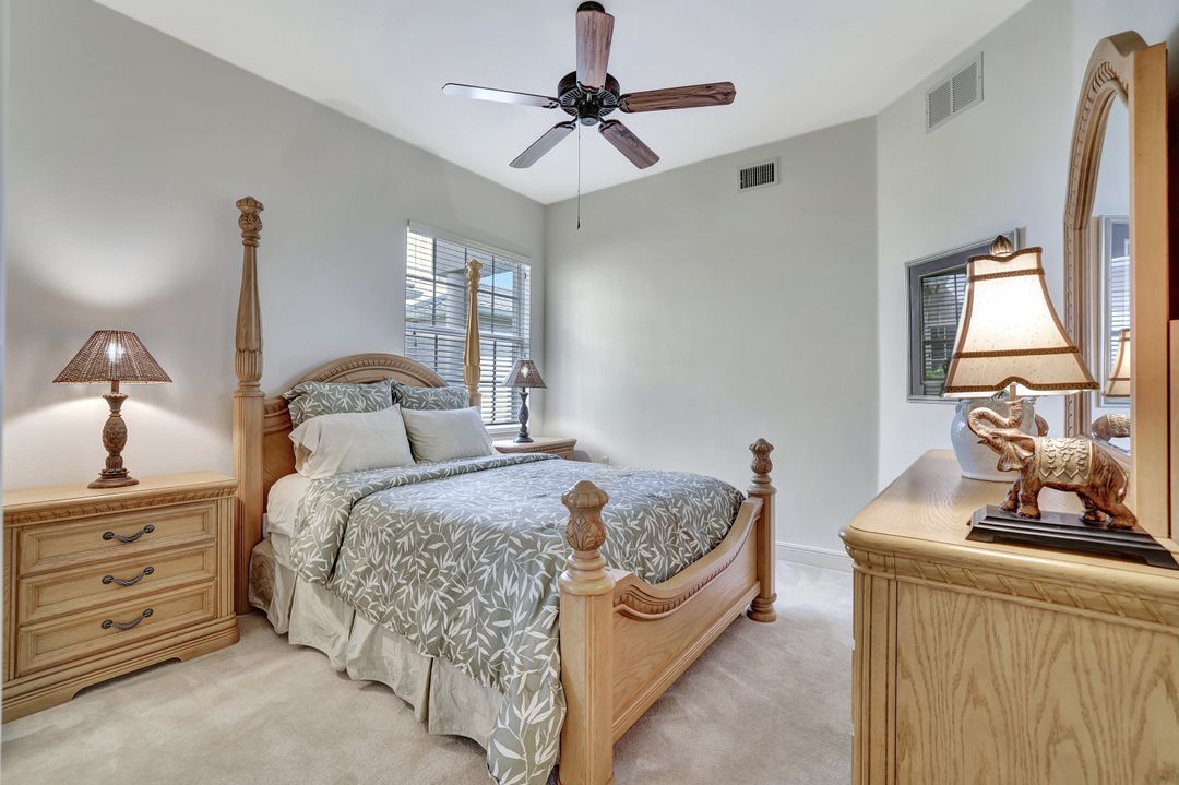 721 Regency Reserve Cir, Naples, FL 34119