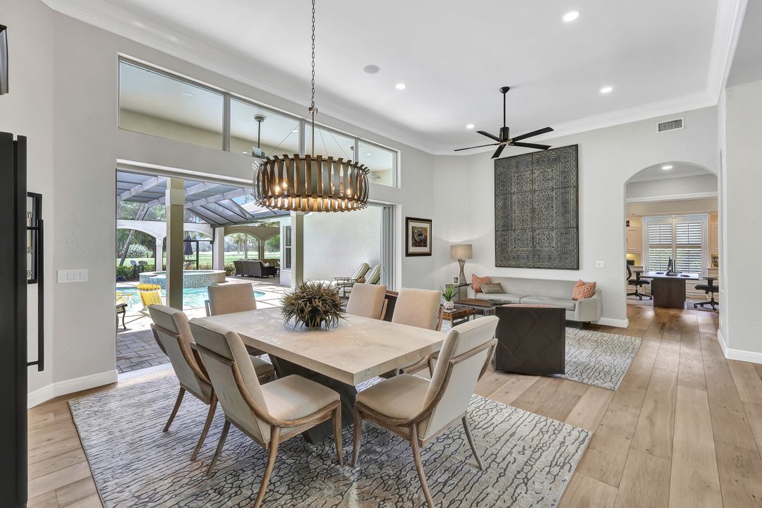 4624 Pond Apple Dr N, Naples, FL 34119