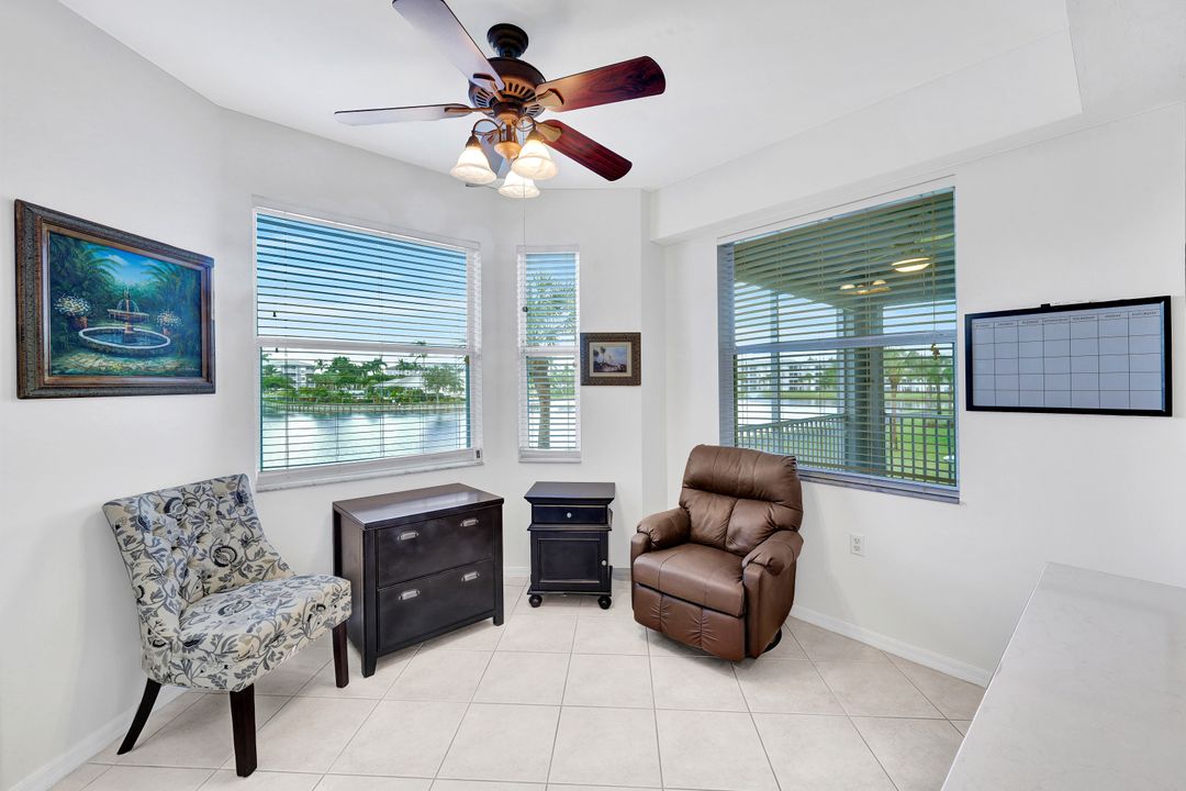 16615 Lake Cir Dr #427, Fort Myers, FL 33908