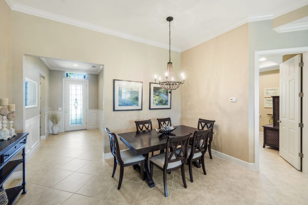 9112 Siesta Bay Dr, Naples, FL 34120