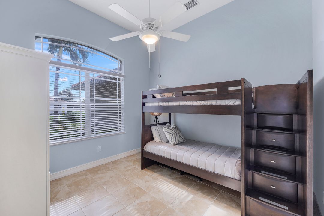 31 Tahiti Rd, Marco Island, FL 34145