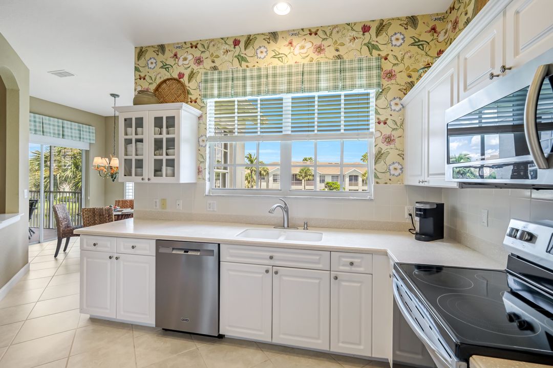 9687 Cypress Hammock Cir #202, Bonita Springs, FL 34135