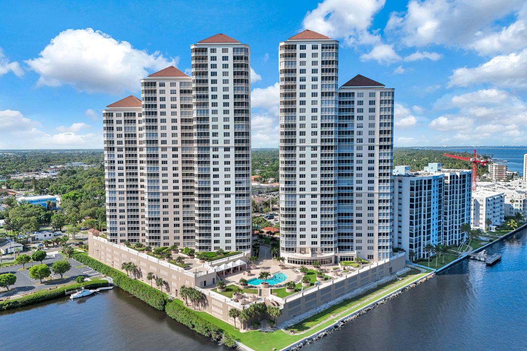 2104 W First St #1404, Fort Myers, FL 33901