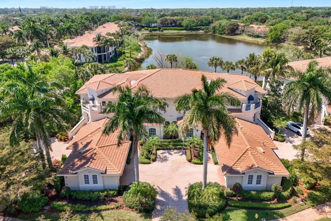 15539 Monterosso Ln #202, Naples, FL 34110