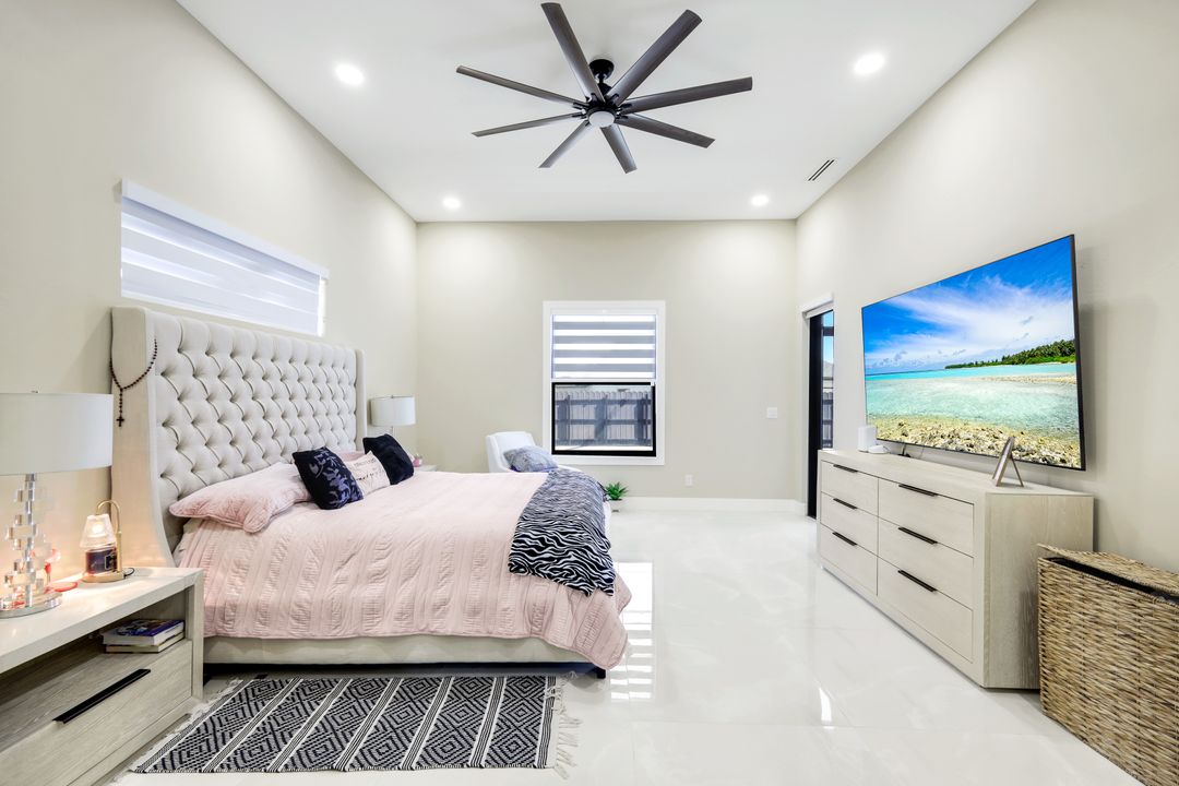 455 SE 17th Ave, Cape Coral, FL 33990