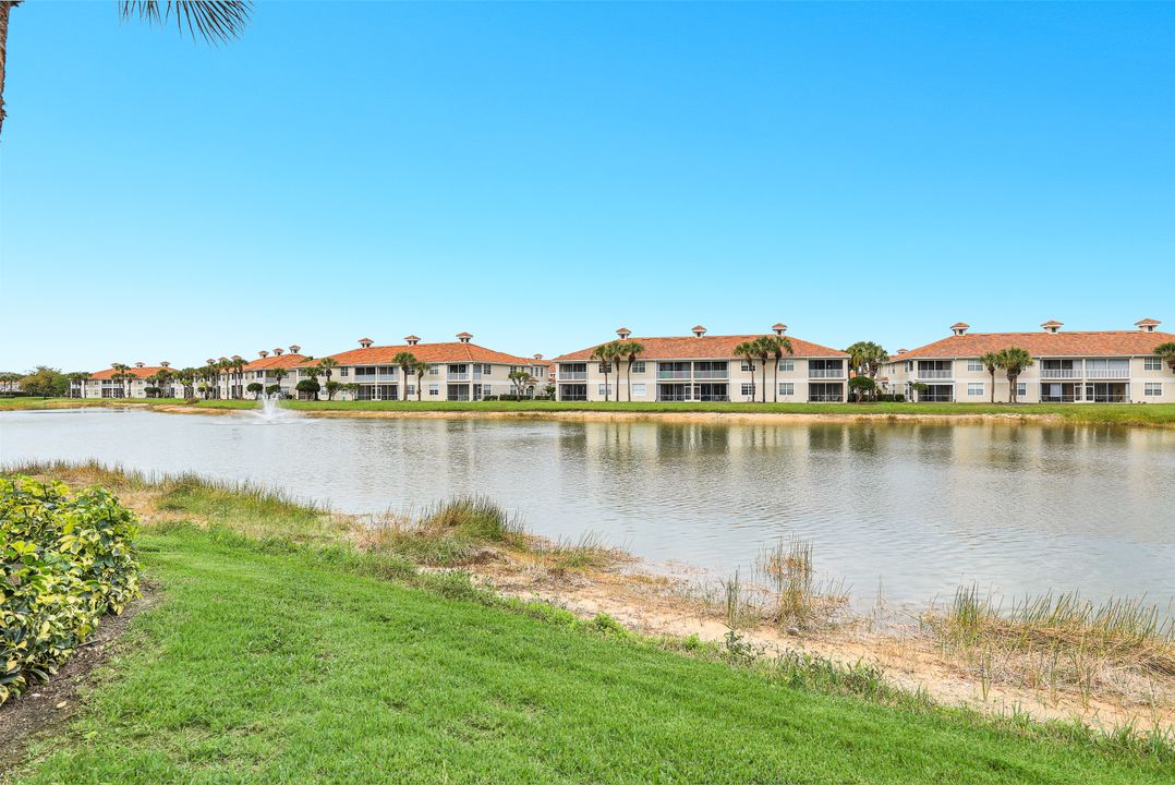 3029 Driftwood Way #3305, Naples, FL 34109