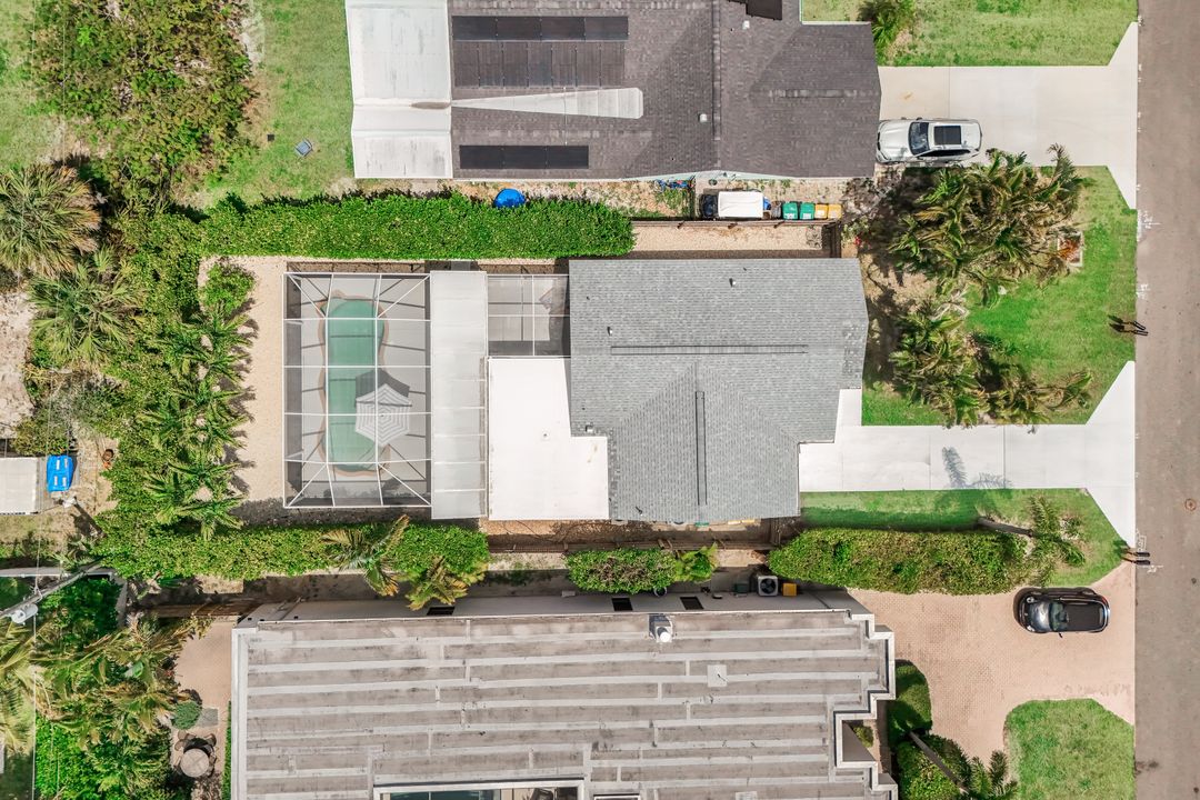 779 98th Ave N, Naples, FL 34108