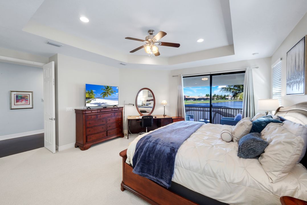 2735 Cinnamon Bay Cir, Naples, FL 34119