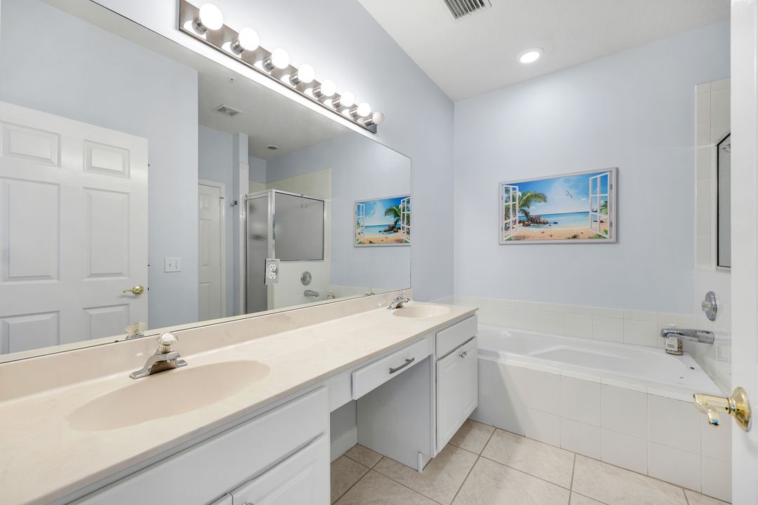 2110 Cay Lagoon Dr #122, Naples, FL 34109