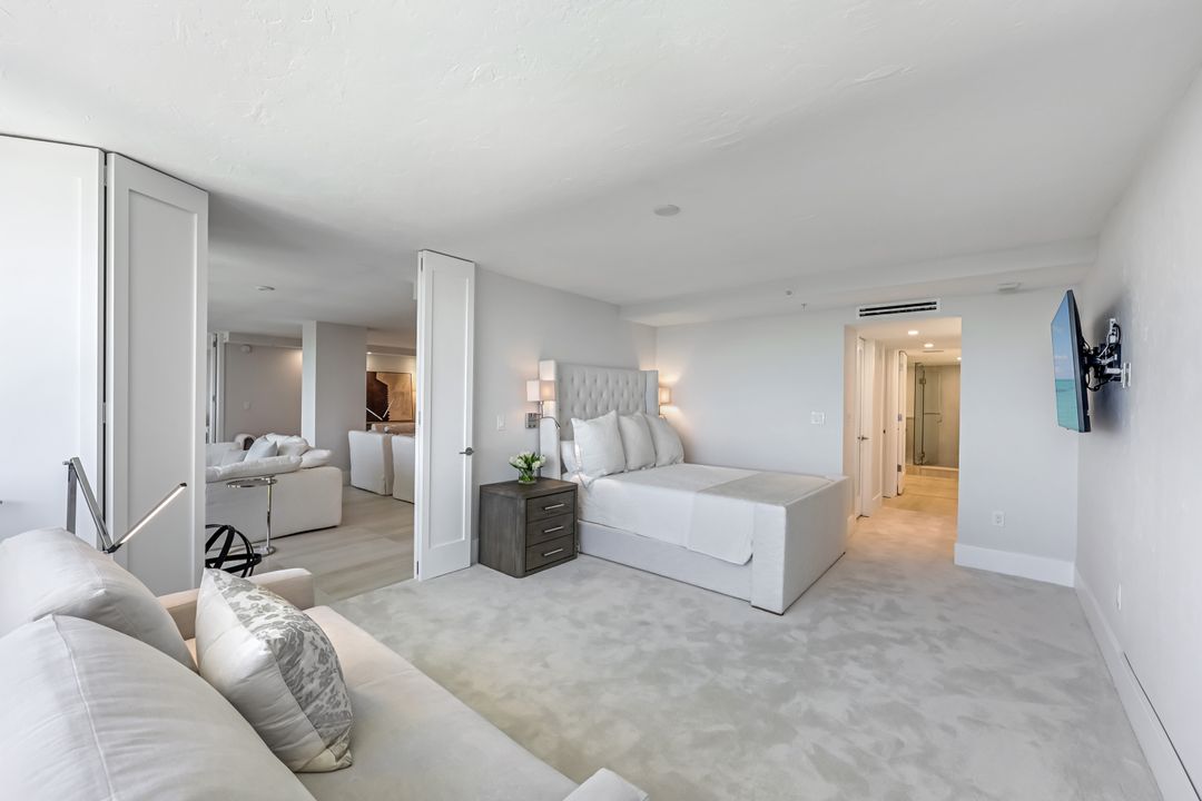 5601 Turtle Bay Dr #1102, Naples, FL 34108