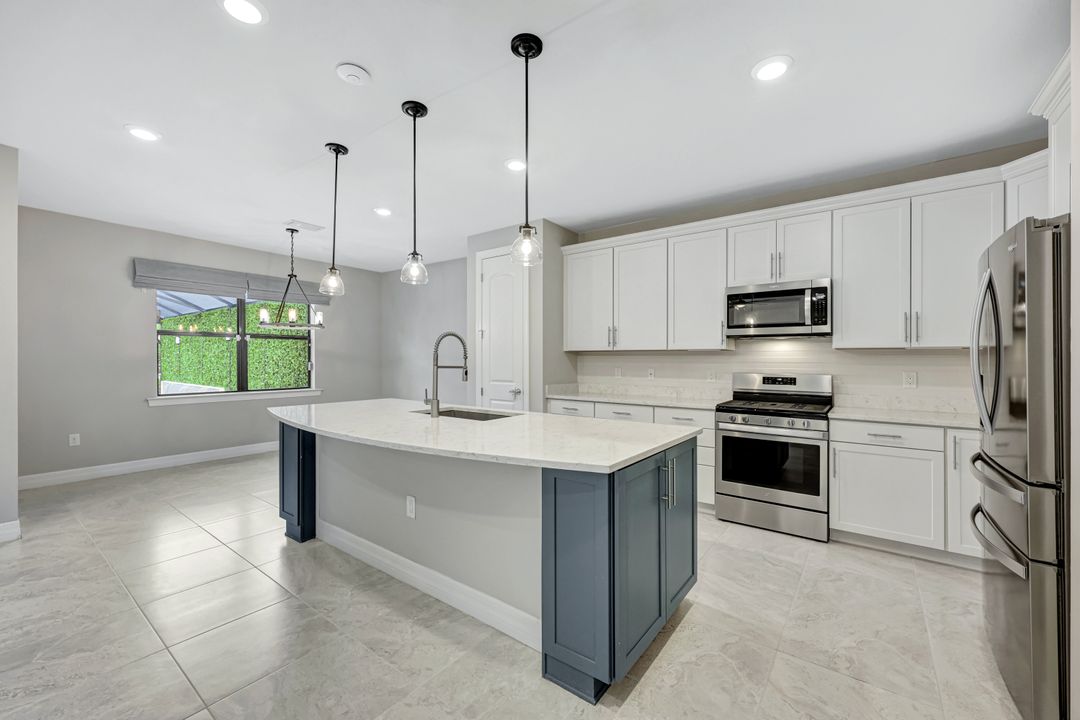 7265 Wilton Dr N, Naples, FL 34109