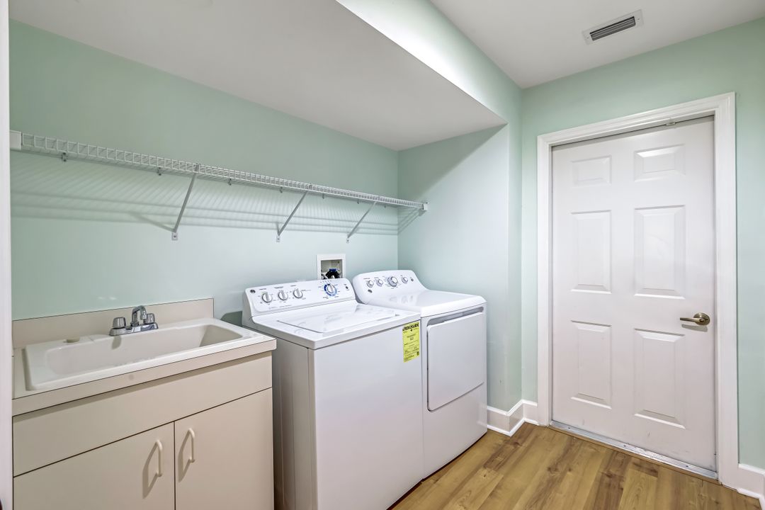3082 Windsong Ct #303, Naples, FL 34109