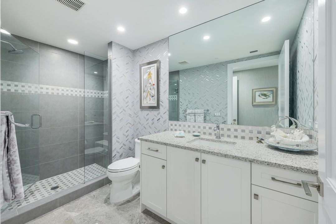 13665 Vanderbilt Dr  #501, Naples, FL 34110