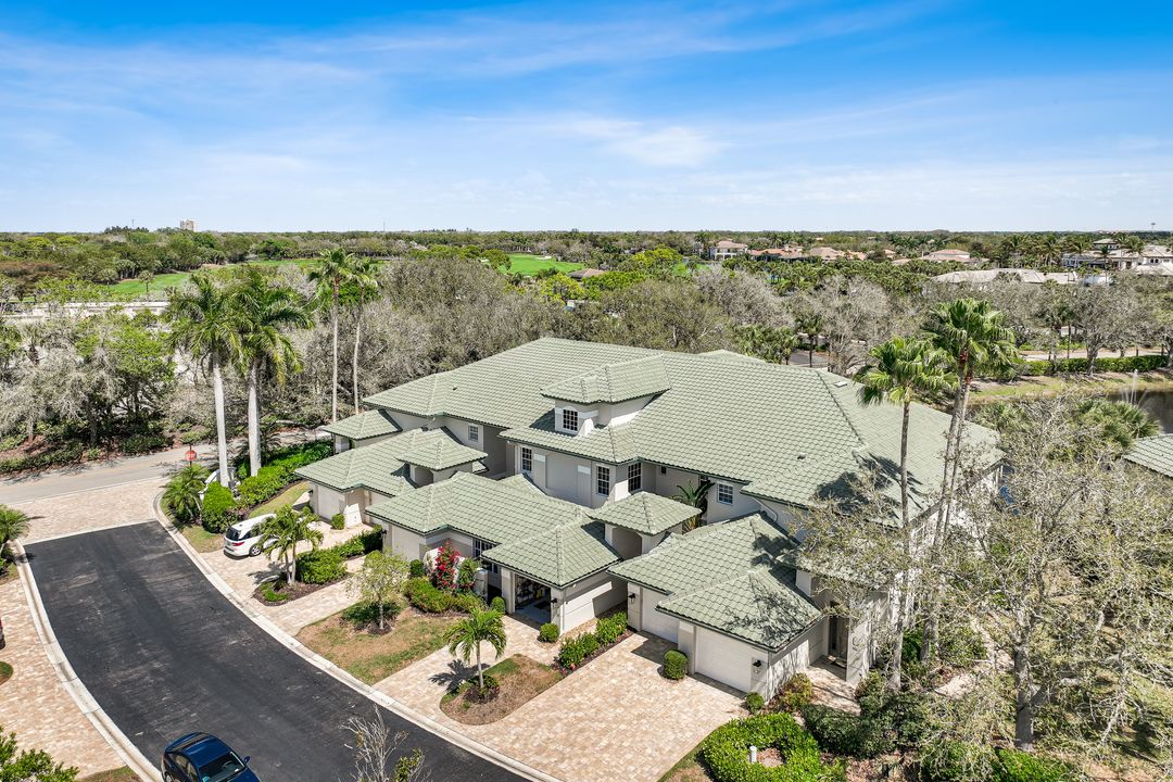 24640 Ivory Cane Dr, Bonita Springs, FL 34134