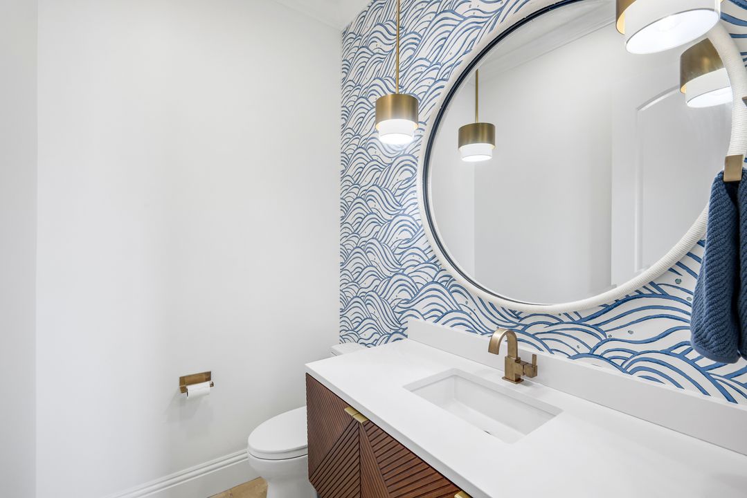 5743 SW 9th Ct, Cape Coral, FL 33914