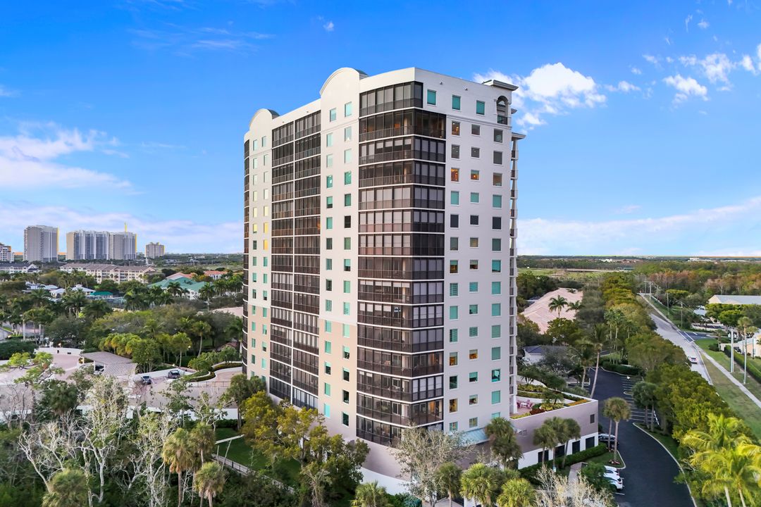 455 Cove Tower Dr #1701, Naples, FL 34110