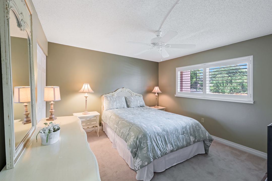 300 Forest Lakes Blvd #104, Naples, FL 34105