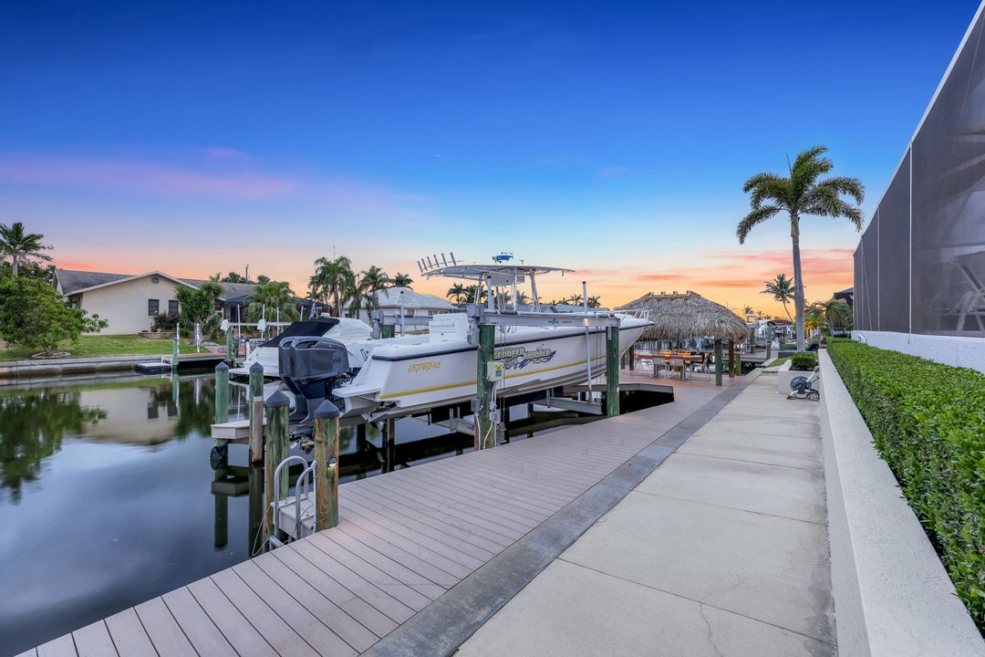 1428 SW 52nd Ln, Cape Coral, FL 33914