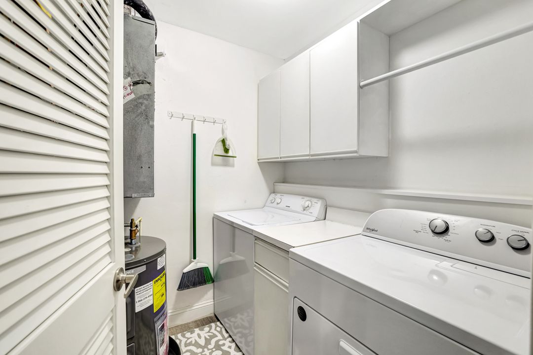 648 Mardel Ct #708, Naples, FL 34104