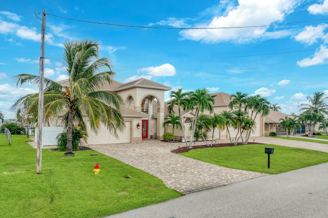 907 SW 51st Terrace, Cape Coral, FL 33914