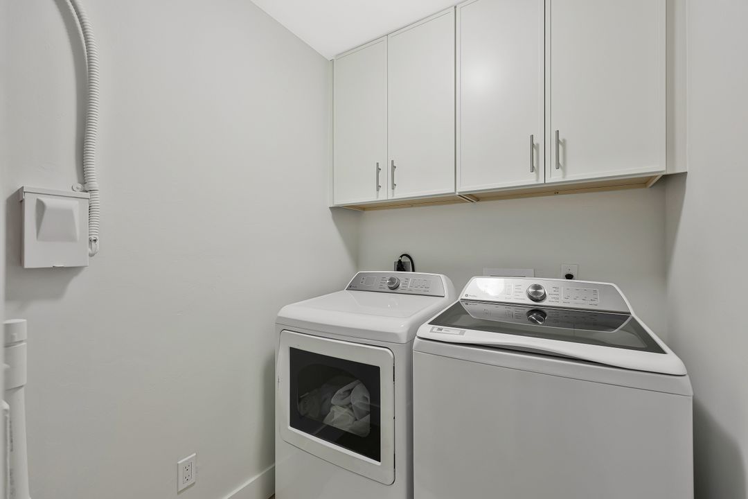 3060 70th St SW, Naples, FL 34105