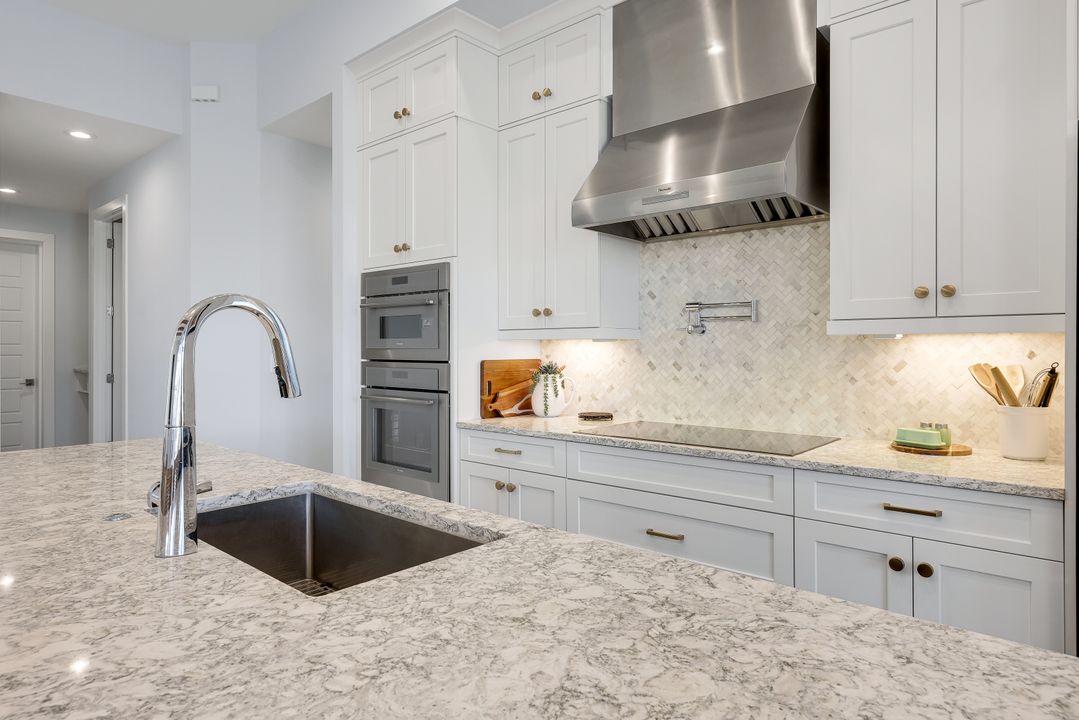 1030 NW 38th Pl, Cape Coral, FL 33993
