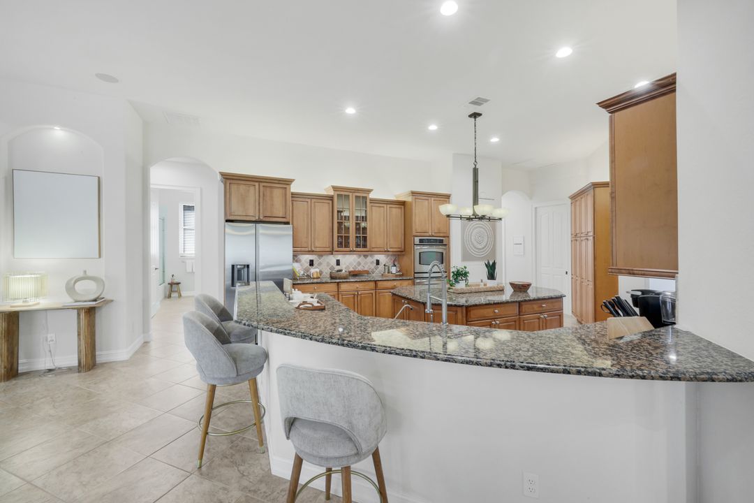 4480 1st Ave NW, Naples, FL 34119