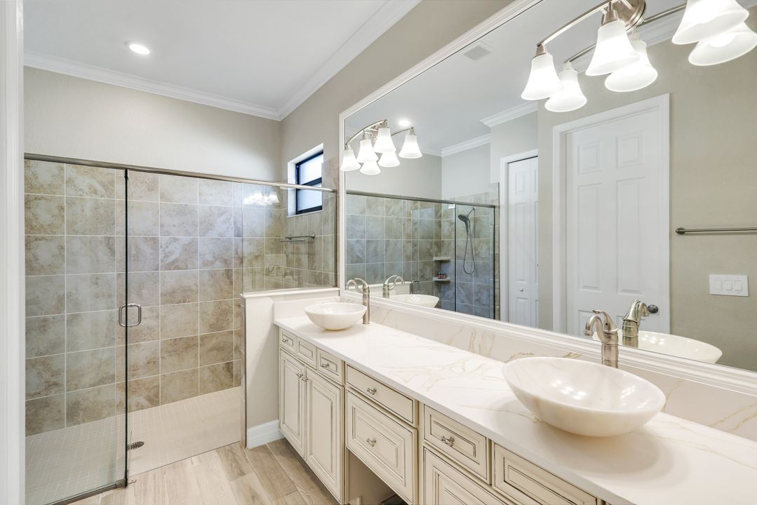 28047 Foxrock Ct, Bonita Springs, FL 34135