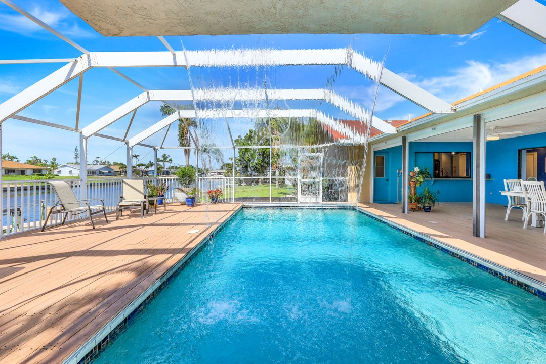 1004 Archer Pkwy E, Cape Coral, FL 33904