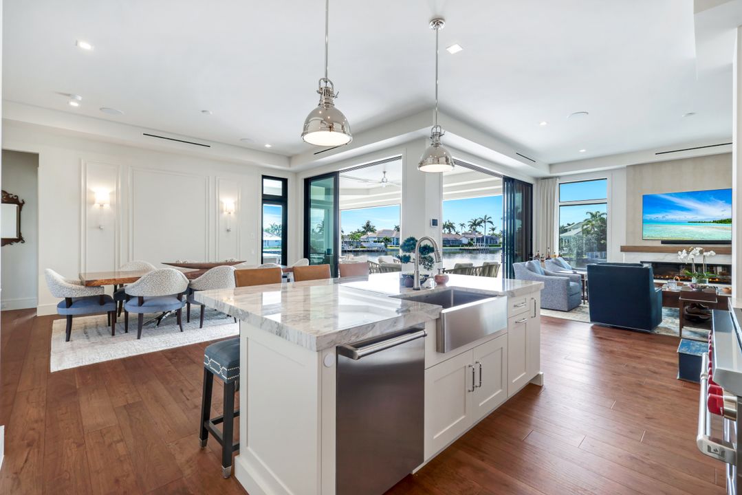 1610 Briarwood Ct, Marco Island, FL 34145