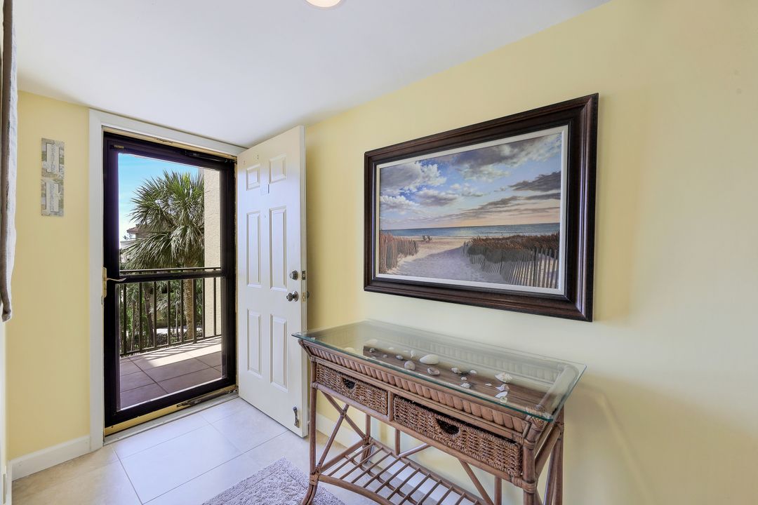 7119 Lakeridge View Court #Unit 303, Fort Myers, FL 33907