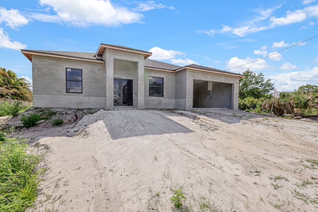 431 Pinafore Ave, Lehigh Acres, FL 33974