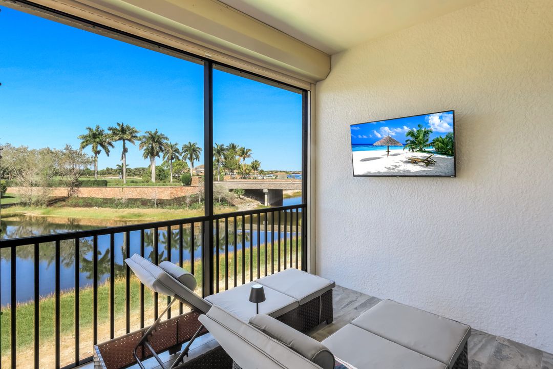 8839 Nautical Landing Cir #201, Naples, FL 34120