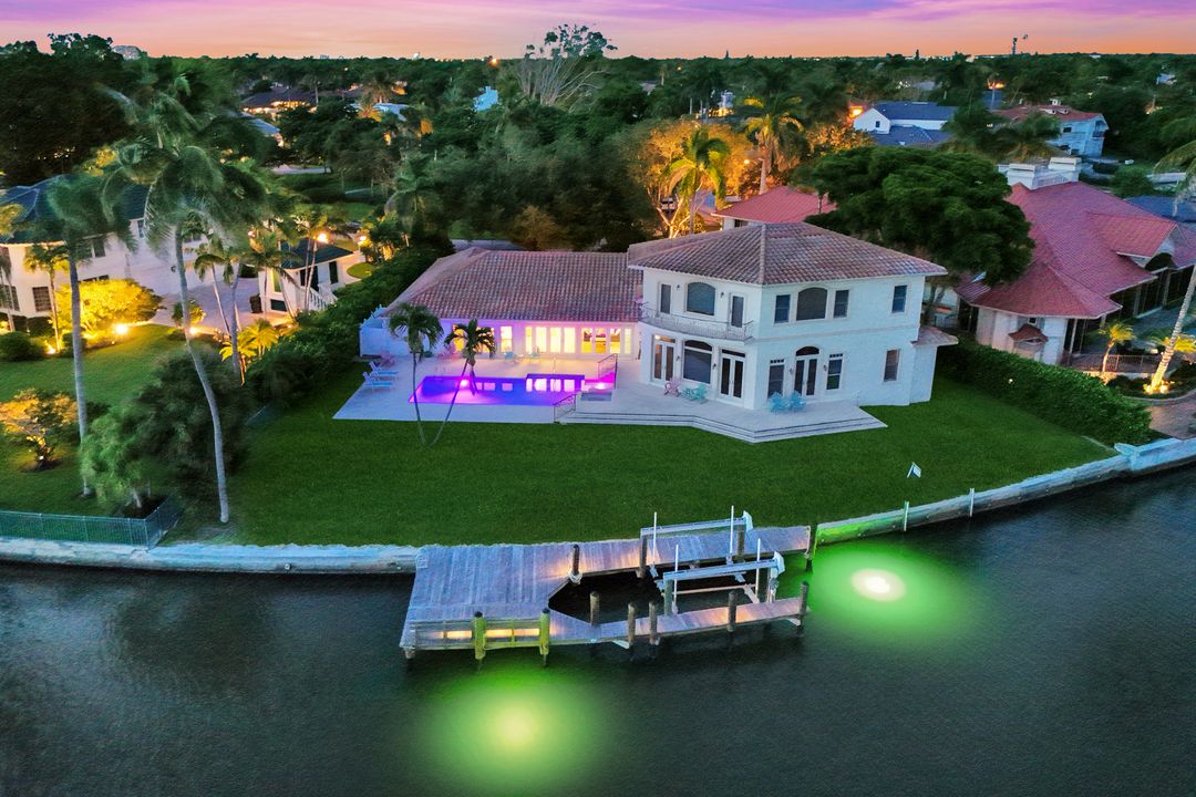 350 Bowline Bend, Naples, FL 34103