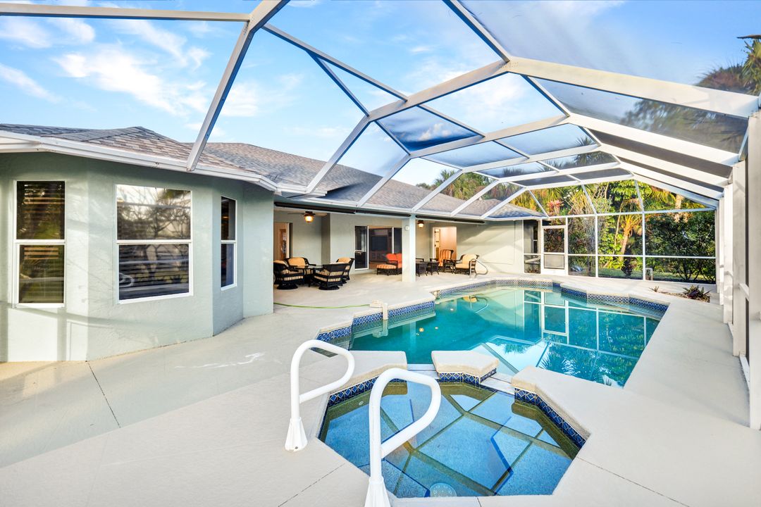 3332 White Blvd, Naples, FL 34117