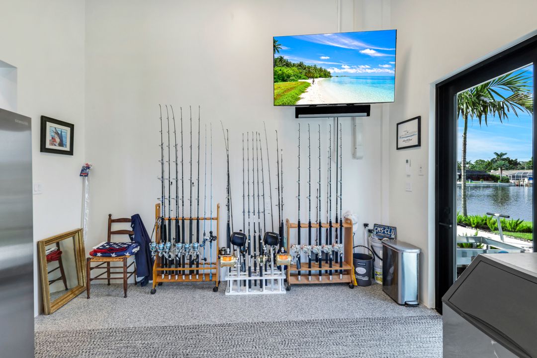 1610 Briarwood Ct, Marco Island, FL 34145