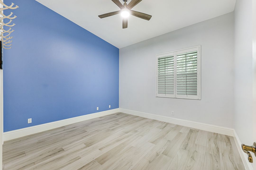 831 Sailaway Ln #202, Naples, FL 34108