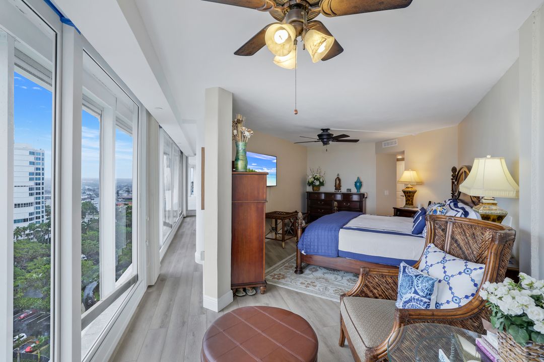4041 Gulf Shore Blvd N #1705, Naples, FL 34103
