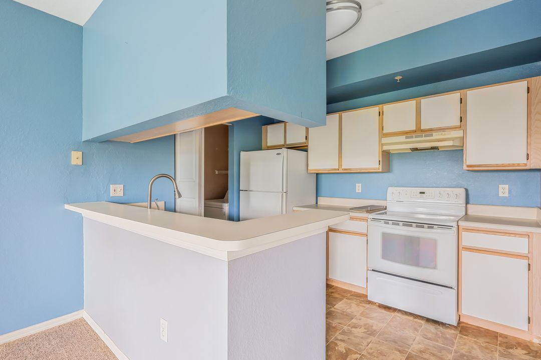 6300 Aragon Way #203 Fort Myers, FL 33966