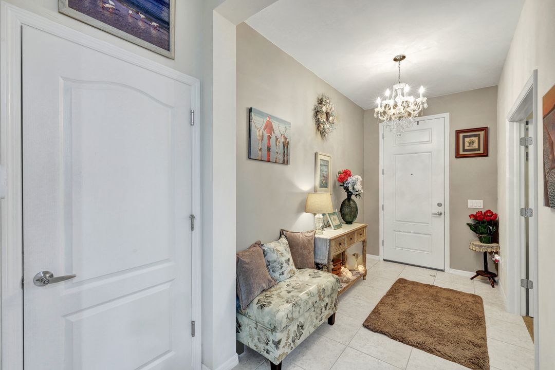 14534 Manchester Dr, Naples, FL 34114