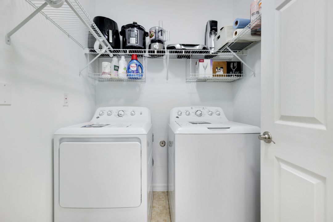 1323 SW 9th Ave, Cape Coral, FL 33991