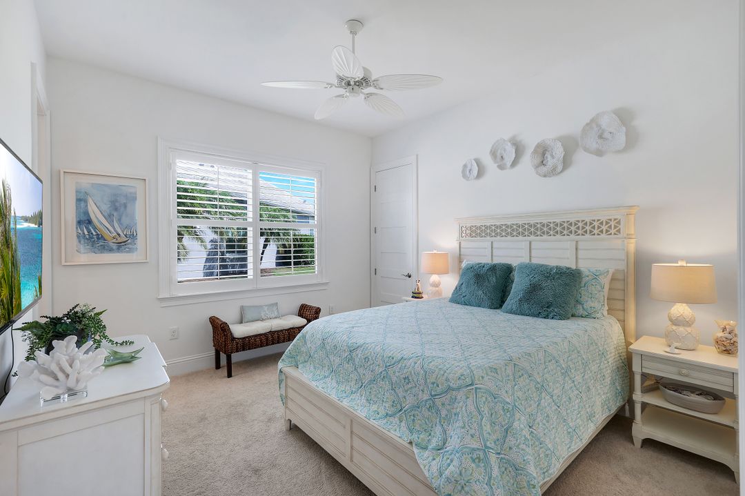 6460 Pembroke Wy, Naples, FL 34113