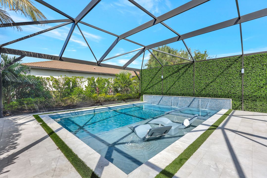 7265 Wilton Dr N, Naples, FL 34109