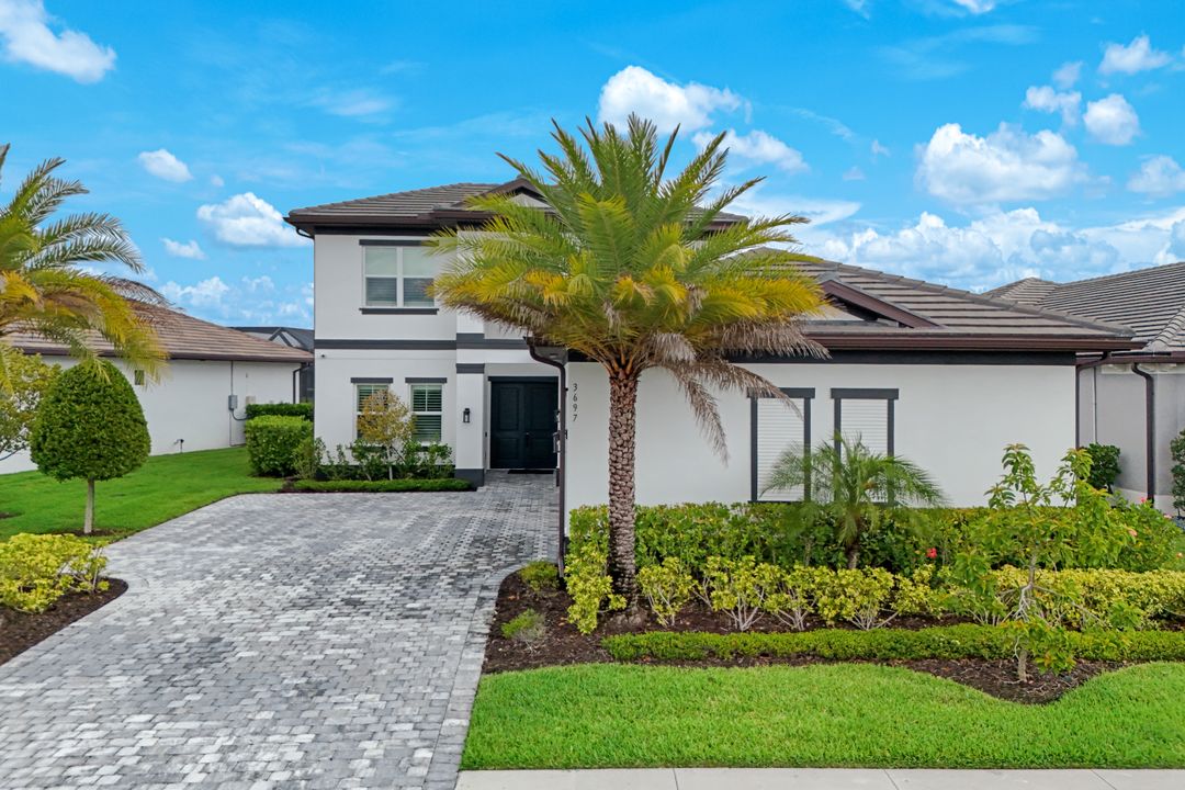 3697 Sapphire Cv Cir, Naples, FL 34114