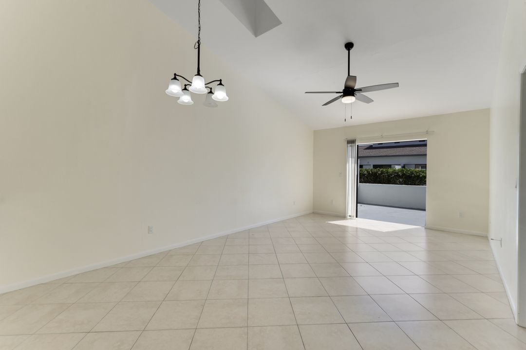 3739 SW 9th Ave #113, Cape Coral, FL 33914