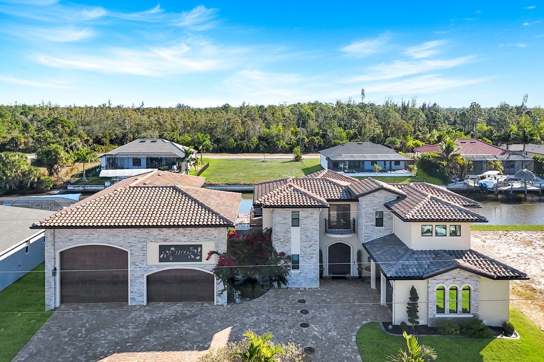 2709 NW 41st Ave, Cape Coral, FL 33993