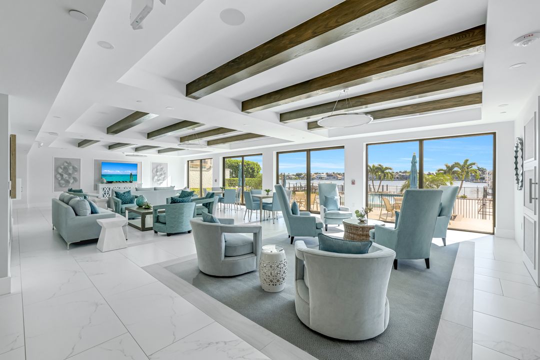 3430 Gulf Shore Blvd N #5J, Naples, FL 34103