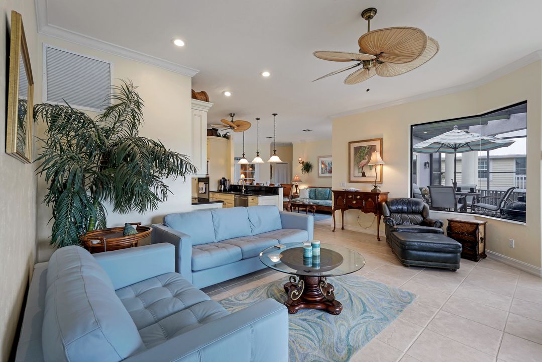 201 San Mateo Dr, Bonita Springs, FL 34134