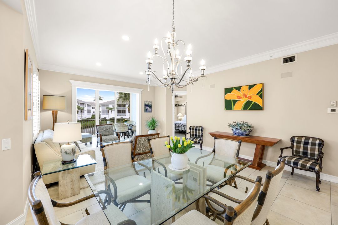 805 Bentwater Cir #101, Naples, FL 34108